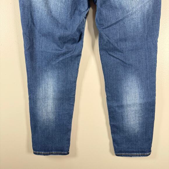 Judy Blue Women's Blue Denim Stretch Mid Rise Cotton Relaxed Fit Jeans Size 31 - Picture 6 of 9
